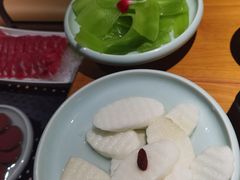 山药-洪氏嗨捞·广东猪肚鸡·椰子鸡火锅(西咸万象城店)