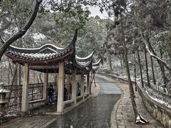 -灵岩山风景区
