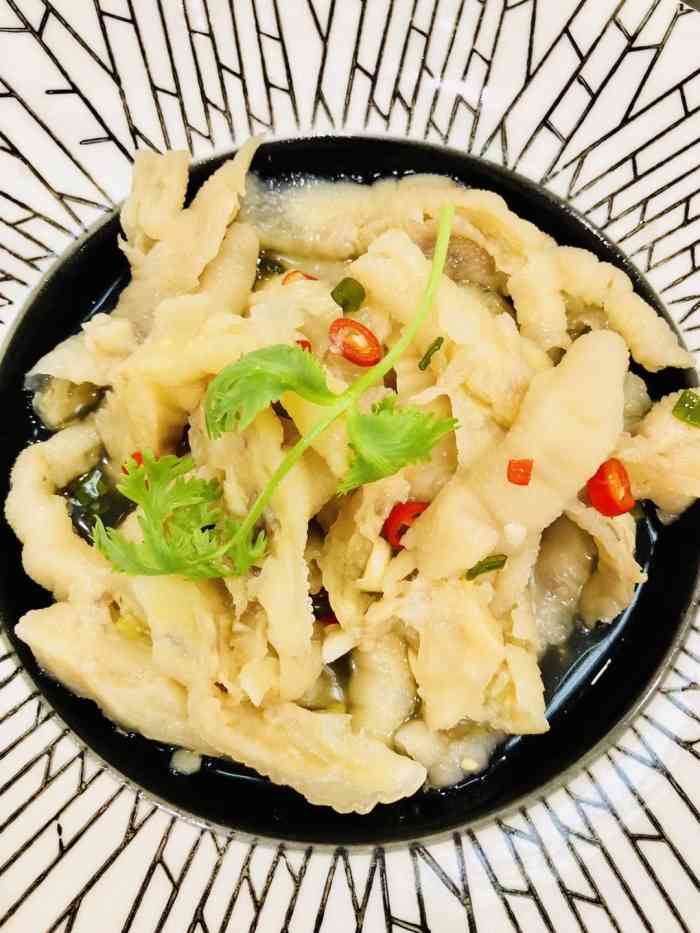 余记海鲜(乐清店)-"总体:环境很闷 菜不好吃 服务员态度差 .