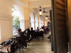 大堂-星巴克臻选(广州沙面店)