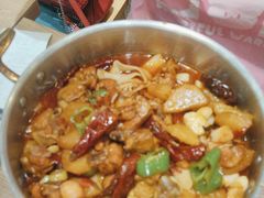 -西部马华清真兰州牛肉面·烧烤夜市(三里河店)