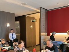 -鸽子侯·家宴·平价海鲜(绿地店)