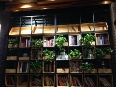 -万利隆·活力烘焙(人民路店)