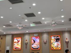 -秦香陕西食府(华贸天地店)
