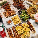 这里竟然有这么多年轻人撸串⁉️百色风味烧烤