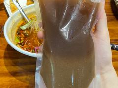 -爆炸头阿姨小四川正宗川味小吃(无任何分店)