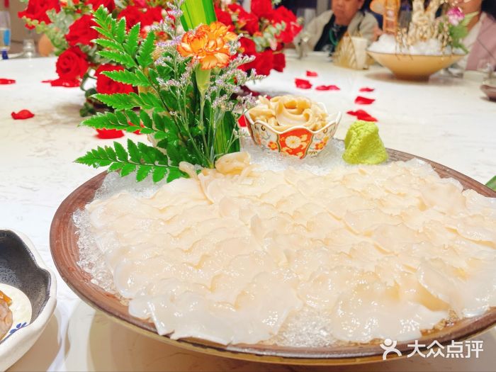 德米火锅(深圳湾1号旗舰店)象拔蚌刺身图片