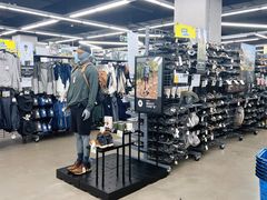 -迪卡侬(徐泾店)