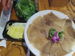 -佬土鹅肠火锅(扬中步行街店)