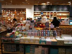 -猫的天空之城概念书店(印象城购物中心店)