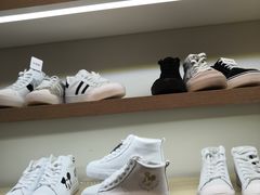 -hotwind热风(国际商场店)