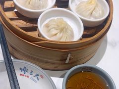 -馋三尺蟹粉小笼(人民广场店)