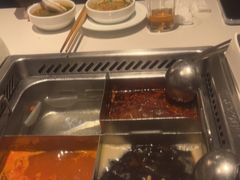 -海底捞火锅(长宁路龙之梦店)