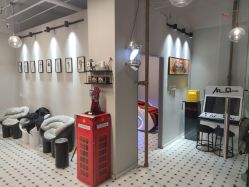 -老男孩男士理容馆·理发·烫染·修面