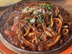 -蜜桃餐厅·伴山(湖滨商业街店)