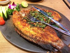 香茅草烤罗非鱼-麦麦山云南菜(复地活力城店)
