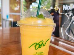 -Chom Cafe and Restaurant