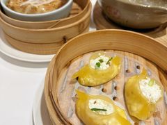赛螃蟹凤眼饺-白天鹅宾馆-宏图府餐厅
