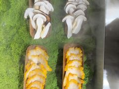 -菌自由丨野生菌火锅特色庭院餐厅(丽江古城店)