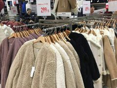 -优衣库(石家庄裕华万达广场店)