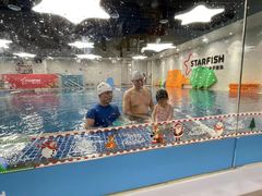 -蓝旗亲子游泳(范湖万达广场店)