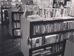 -良友书坊(安徽路店)