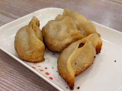 -珊珊小笼馆(仙霞路店)