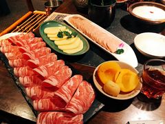 -老牌坊云南鱼豆花火锅(爱建店)