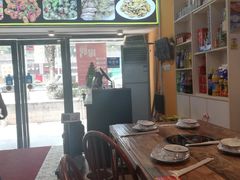 -牛缘村·贵州黄牛肉火锅(西善桥店)