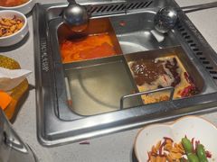 -海底捞火锅(宝龙广场夜宵主题店)