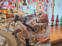 -Line 咖啡(石厦花园店)