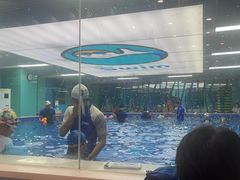 -Swim斯卫姆国际儿童游泳中心(红博中央公园店)