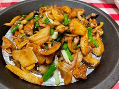 橄榄油炒三种蘑菇-西贝(无锡万象城店)