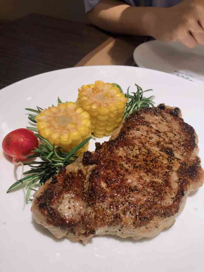 cè amore 爱意牛排馆(铁西万象汇店)-"[呲牙]唯有爱与牛排不可辜负