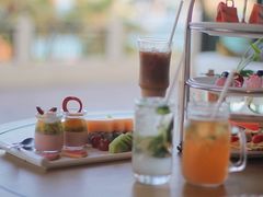 三色慕斯杯-大堂酒廊·亚龙湾万豪度假酒店