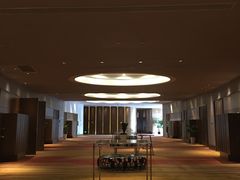 -上海滴水湖皇冠假日酒店