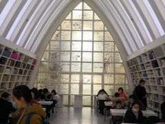 -钟书阁(松江泰晤士小镇店)