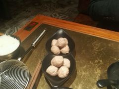 手工牛肉丸-手选潮汕鲜活牛肉火锅(二七广场店)