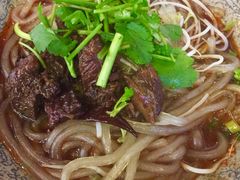 -八一路好吃街(雨田商务大厦店)