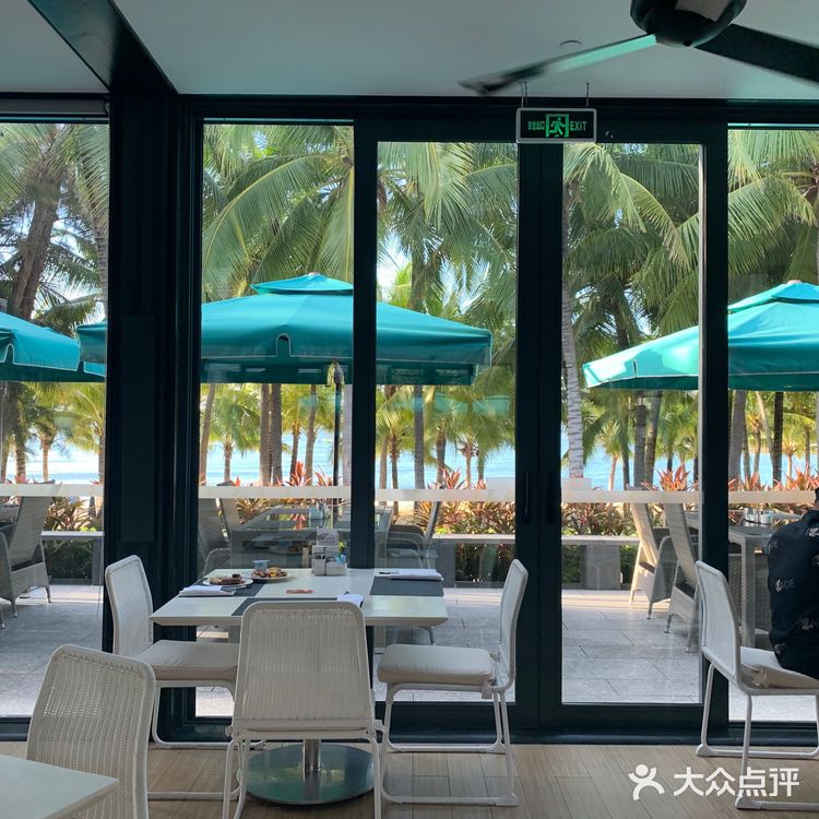 在海边，吃个早餐，适宜！