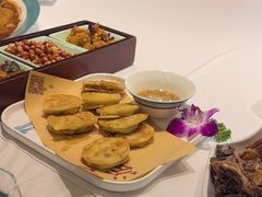 -海派美食·家宴海鲜青岛菜·石锅鲽鱼头(东方城店)