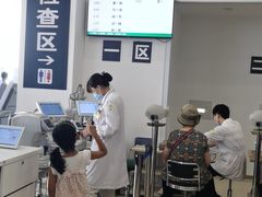 -大连何氏眼科医院