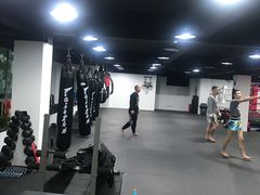 -FIGHTMAN格斗俱乐部(长宁临空店)