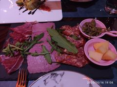 炭烤澳洲和牛西冷-YUE·6·西式融合餐厅(外滩六号店)