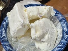 -果松木炭酸菜铜火锅·外婆参鸡汤