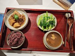 每日便当。周二-山食间·中式营养轻餐(保利时光里店)