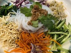 合合盆菜-合合春饼·酱骨·东北菜(潘家园店)