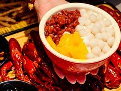 -肥肥虾庄·金牌油焖大虾(汉街SKP店)
