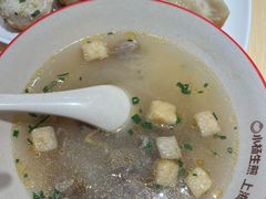 -小杨生煎(浦江欢乐颂店)