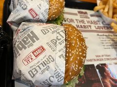 -The Habit Burger Grill 哈比特汉堡(复兴soho店)